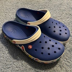 Worn a couple times, in great condition!